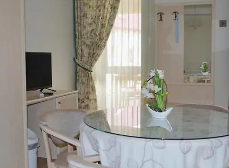 Aparthotel Закарпатский Прованс Šajan